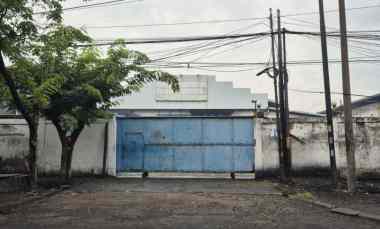 Gudang Raya Margomulyo Permai Ada Loading Dock