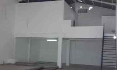 Gudang Siap Pakai di Lebak, Akses Truck Fuso