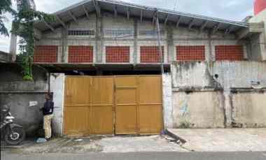 Gudang Simo Kwagean dekat Raya Banyu Urip, Tol Code DND