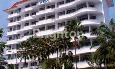 hotel weta bintang 3 letak di jantung kota surabaya