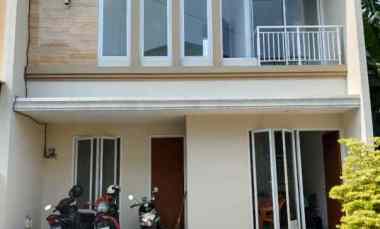Rumah Dijual di jl Komsen Jatiasih Bekasi