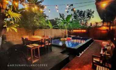 Investasi Murah Villa Joglo Luas di Gunung Kidul