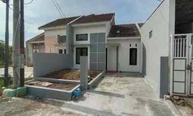 Rumah Dijual di Jl. Raya Perumahan Green Residence, Kec. Candi, Kabupaten Sidoarjo, Jawa Timur 61271