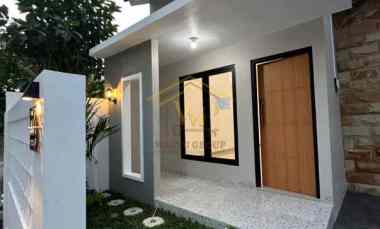 Jual Rumah Cantik dekat Pasar Godean, Sleman