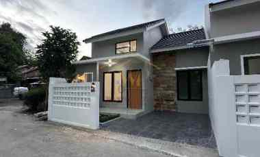 Jual Rumah Cantik dekat Pasar Godean, Sleman