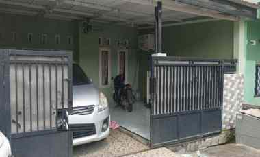 Rumah Dijual di papan indah