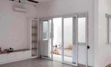 Jual Rumah Hook Rapi Taman Semanan Indah Jak Bar