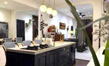 Jual Rumah Komplek Cantik di Taman Palem Lestari