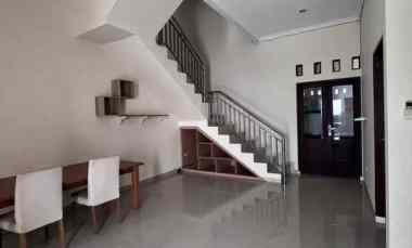 Jual Rumah Luas dalam Cluster Cirendeu Ciputat