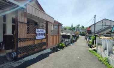 Jual Rumah Luas di Komplek Cipageran Asri Siap Huni