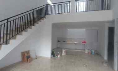 Jual Rumah sudah Renov Kaliders Jak Bar