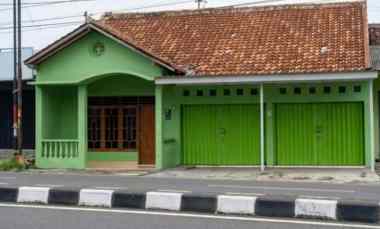 Turun Harga Rumah Dijual Tepi Jalan Yogya Magelang km 13 Sleman