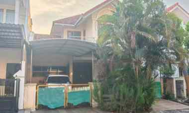 Jual Rumah Vila Valensia