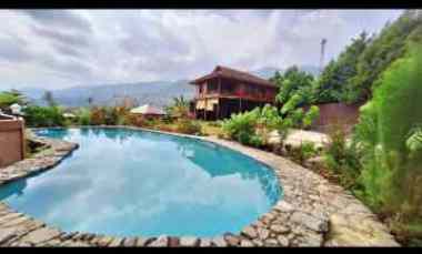 Jual Villa Kayu Puncak Cisarua