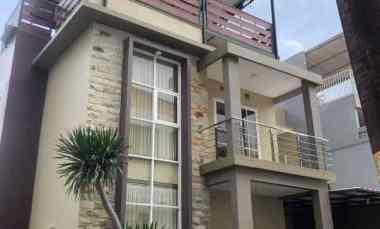 Villa Dijual di Perum puri indah kota Batu
