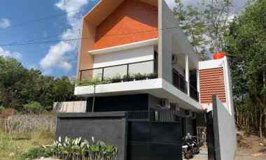 Kos 2 Lantai Full Furnish dekat Kampus Uii