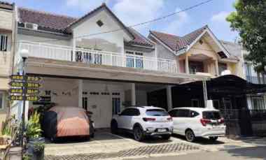 Kost 11 Pintu dekat Universitas Gunadarma