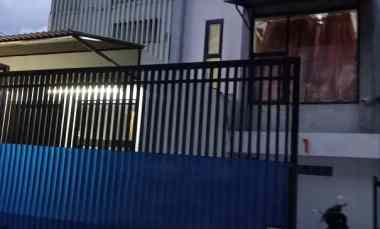 Kost E1 Khusus Putri