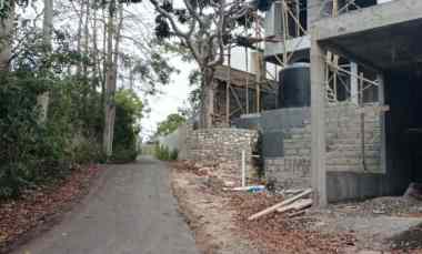 Tanah Zona Pink dekat Pantai Nyang Nyang Uluwatu Bali