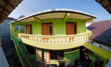 Menerima Kost Putra Muslim