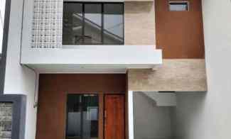 Miliki Rumah 2 Lantai Se-Harga 1 Lantai di Malang Kota