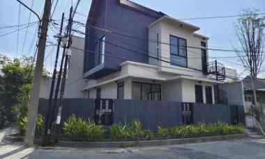 New Modern Minimalis Scandinavian Style Babatan Pantai