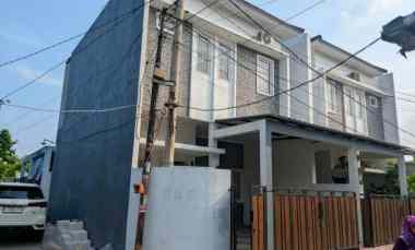 over kredit 135jt rumah 2 lantai di sukmajaya depok
