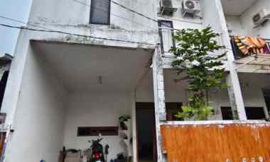 over kredit murah jual bu rumah strategis di depok