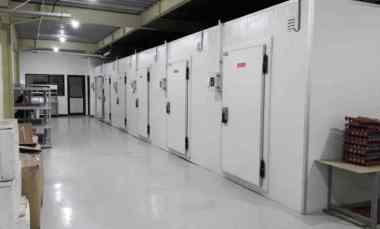 Pabrik Exx Central Kitchen Carl S Junior