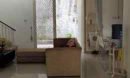 Pakuwon City, Lokasi dekat Taman Pos Security