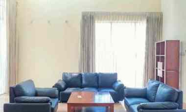 pakuwon indah villa bukit regency