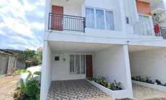 Paling Murah Townhouse Ciracas Strategis di Jaktim