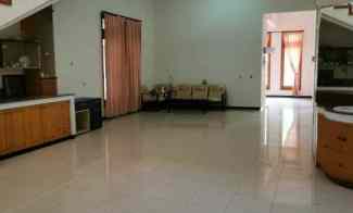 Komersial Disewakan di Prapen Indah