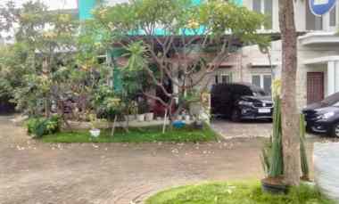 puri surya jaya rumah hook 2 lantai row jalan 12m nego