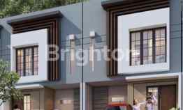 Regency One Babatan, Rumah 2 Lt, Posisi Depan Taman