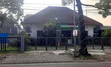 Restoran di Kawasan Kuliner Sayap Jalan Riau Bandung