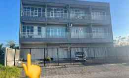 Ruko 3 Lantai Wiyung Dian Istana Strategis Siap Pakai