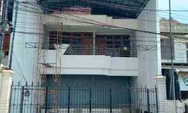 Ruko Bratang, 2 Lt, Carport 3 Mobil