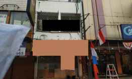 Disewa Ruko Lokasi Ok di Boulevard Raya Strategis Nego