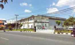 Gudang Besar di Jalan Mahendradatta Denpasar Barat