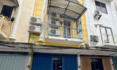 Ruko Klampis Hadap Barat