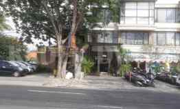 Dijual Lantai 3 Jalan Merdeka Renon dekat Hayam Wuruk