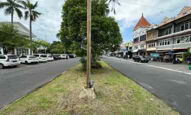 Ruko Nirwana Eksekutif, Strategis