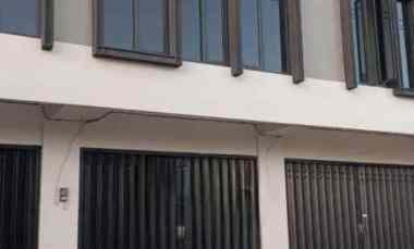 Ruko Ploso Strategis, Raya Jalan