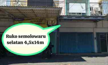 Ruko Semolowaru SELATAN, Strategis