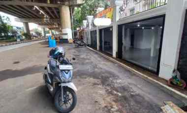 Ruko Super Strategis di Pinggir Jalan Raya