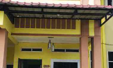 Rumah 2 1/2 Lt dalam Komplek Panglima Denai