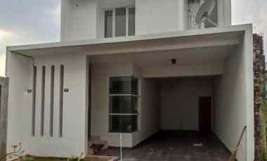 Rumah 2 Lantai dalam Cluster di Rempoa Ciputat Tangsel