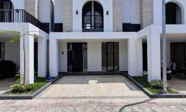 Rumah 2 Lantai di Cluster Banyumanik Semarang