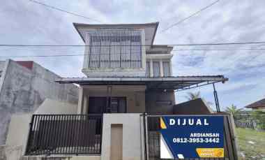 rumah 2 lantai di kaliwates jember